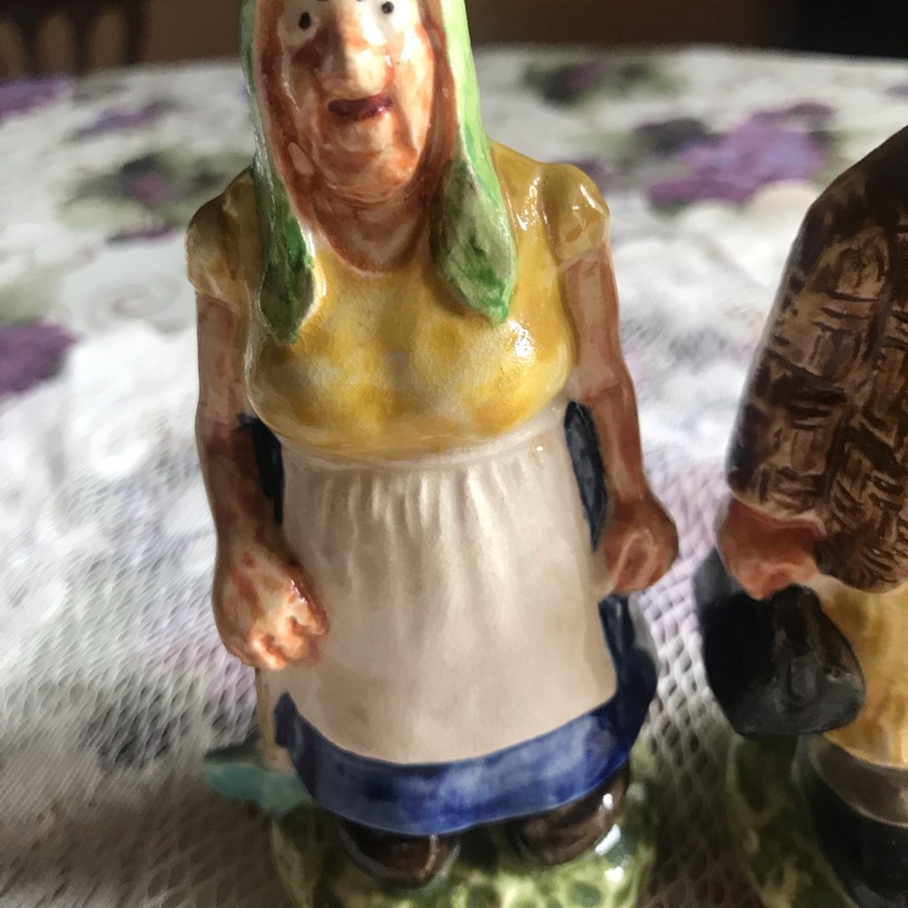 SALT & PEPPER SHAKERS VINTAGE - Picture 6 of 13